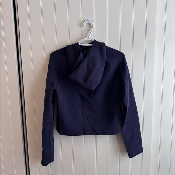 Lululemon Cropped Nulu Hoodie Size 6 - Picture 2 of 3